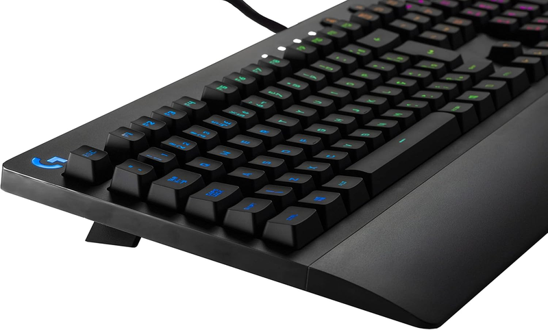 Teclado Gamer Logitech G213 com Layout ABNT2, RGB LIGHTSYNC, Controles de Mídia Dedicados, Design Durável e Resistente à Respingos